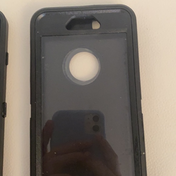 Black iPhone 8+ 45$each! - Picture 3 of 3